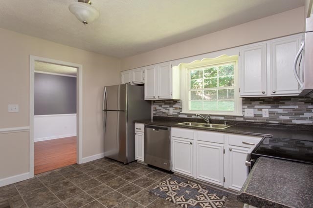1228 Pinehurst Road Staunton, VA 24401 - Photo 3 of 24 Tile floor and backsplash, NEW stainless appliances