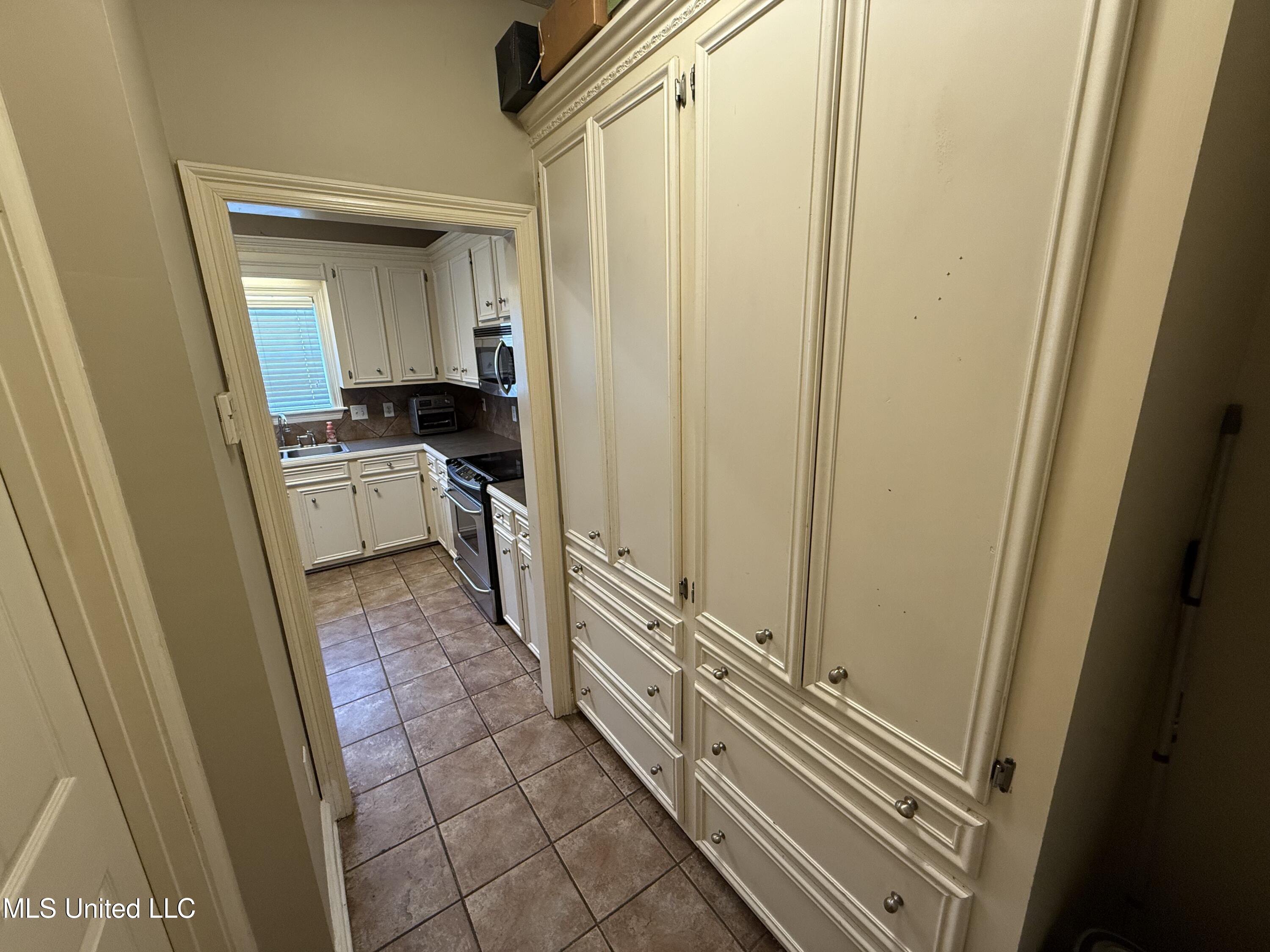 302 Chatfield Cove Madison, MS 39110 - Photo 10 of 24 IMG_4336