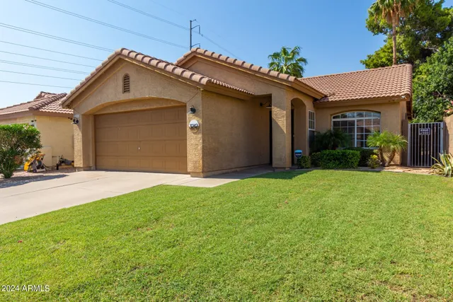 $2,500 | 3212 East Oraibi Drive, Phoenix, AZ 85050
