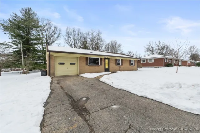 $224,900 | 4018 Tye Avenue, New Albany, IN 47150