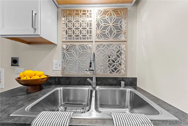 $224,900 | 4018 Tye Avenue, New Albany, IN 47150