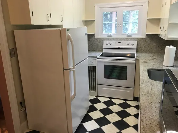 $795,000 | 229 Worcester-Providence Turnpike, Sutton, MA 01590