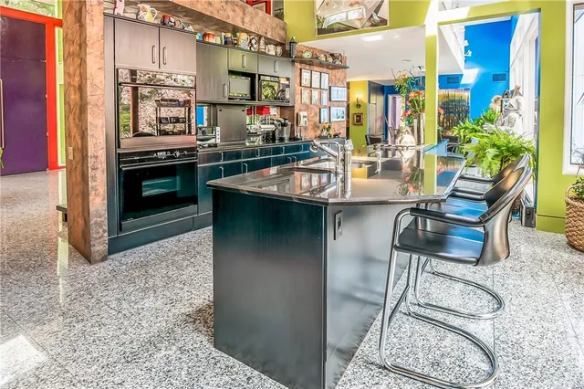 $6,000,000 | 156 Brookville Road, Muttontown, NY 11545