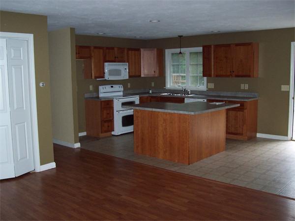 368 Hardwick Road Hardwick, MA 01031 - Photo 5 of 8