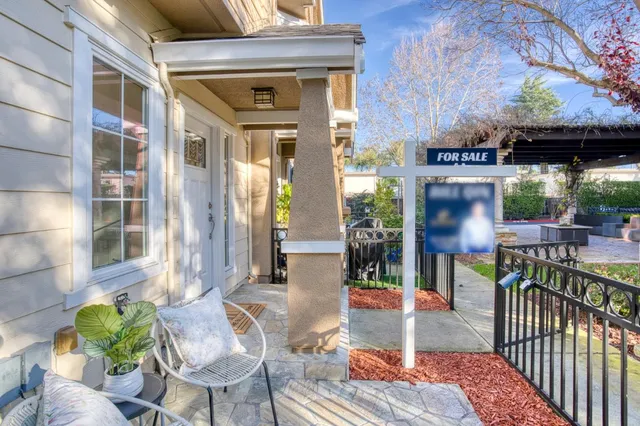 $1,648,000 | 2219 Woodberry Lane, Mountain View, CA 94043