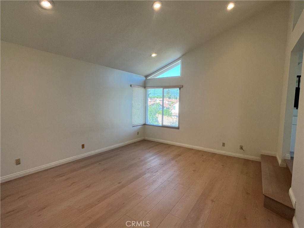 926 Essex Road San Dimas, CA 91773 - Photo 21 of 45 Main Bedroom Upstairs