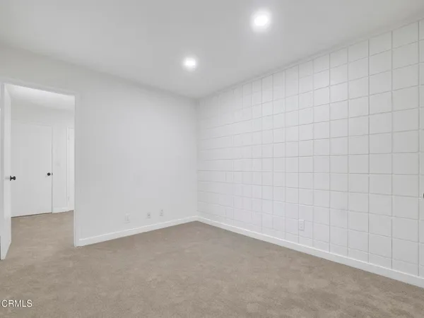 $499,000 | 175 West Bowling Green, Port Hueneme, CA 93041