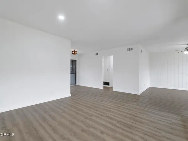 $499,000 | 175 West Bowling Green, Port Hueneme, CA 93041