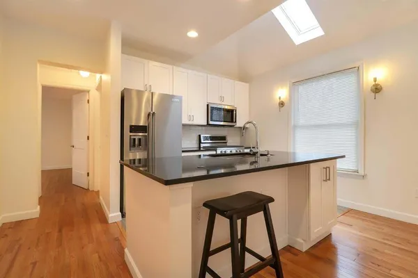 $2,600 | 710 Miller Avenue, Unit 1, Ann Arbor, MI 48103