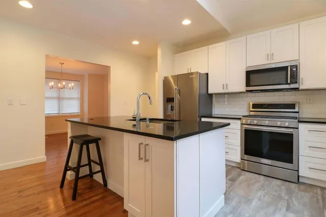 $2,600 | 710 Miller Avenue, Unit 1, Ann Arbor, MI 48103