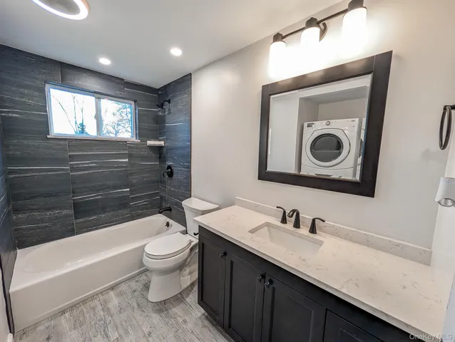 $529,999 | 20 Ridge Haven Drive, Ridge, NY 11961