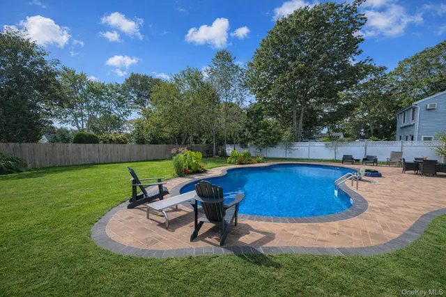 $529,999 | 20 Ridge Haven Drive, Ridge, NY 11961