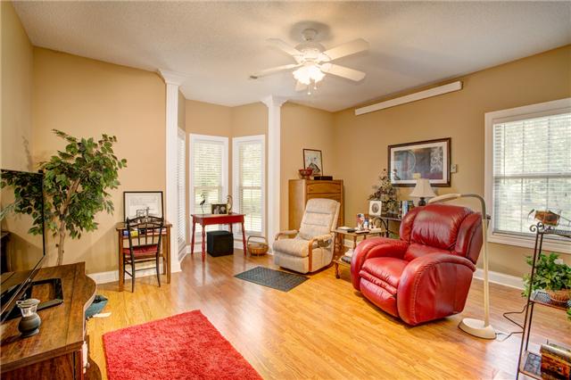 32015 Ardmore Ridge Road Ardmore, TN 38449 - Photo 12 of 19 4th bedroom with laminate flooring and bay window!