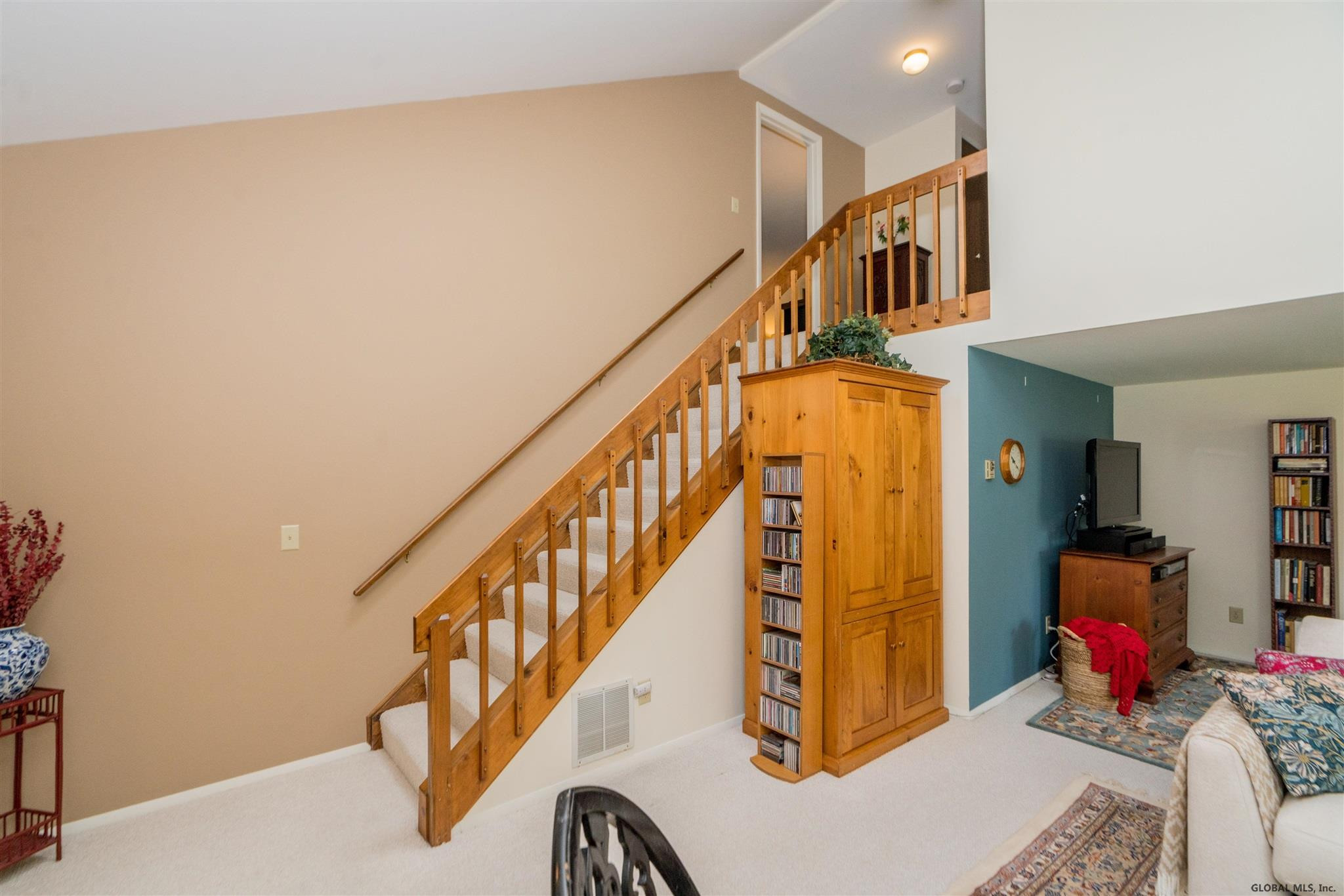 27 Thimbleberry Road Malta, NY 12020 - Photo 5 of 37 Photo 5