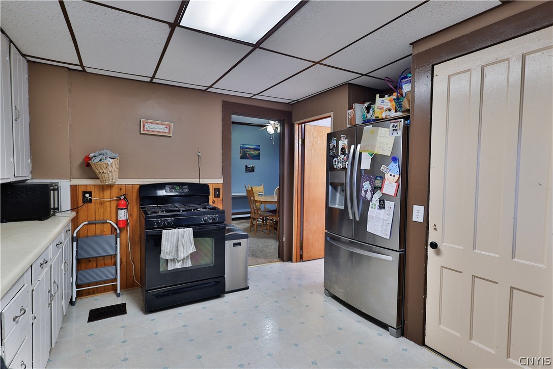 23 Union Street Auburn, NY 13021 - Photo 11 of 39 kitchen