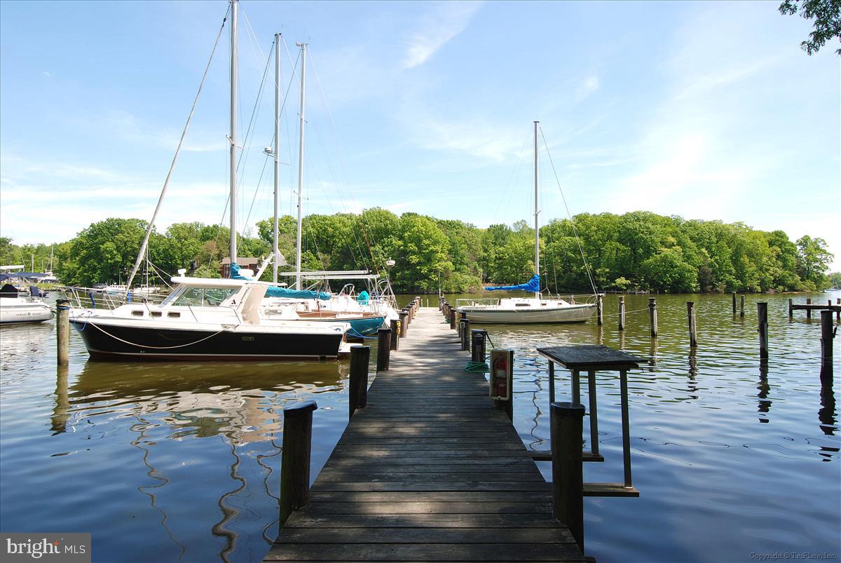 1601 Ridout Road Annapolis, MD 21409 - Photo 30 of 32 Community pier