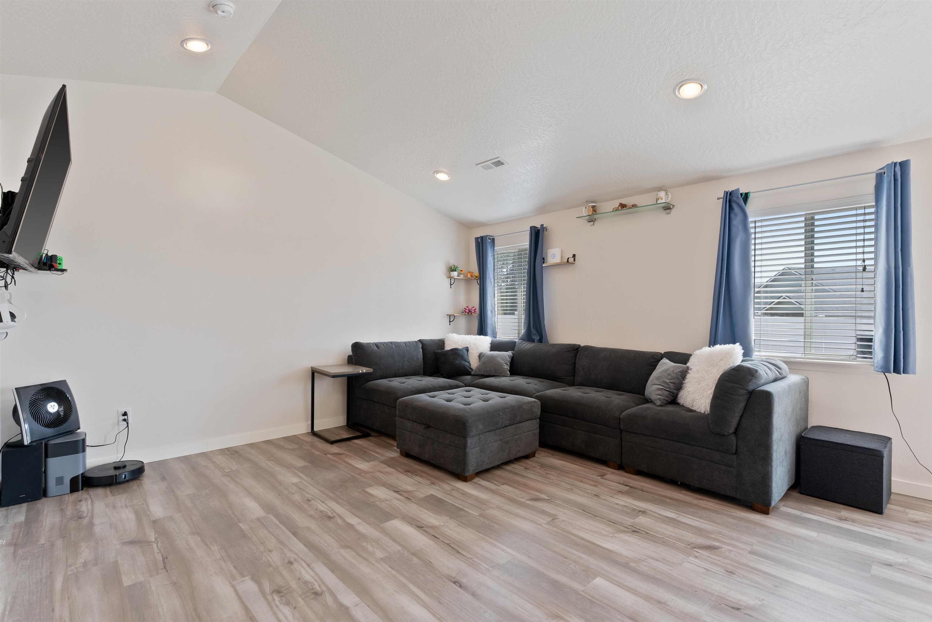 815 South Soda Road Spokane, WA 99224 - Photo 3 of 18