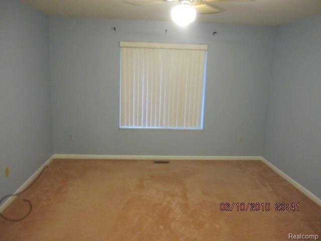 116 Davis Road Marysville, MI 48040 - Photo 6 of 9 bed 2.2