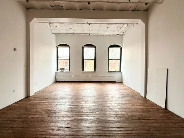 $3,700 | 5 Delavan Street, Unit 2G | Red Hook