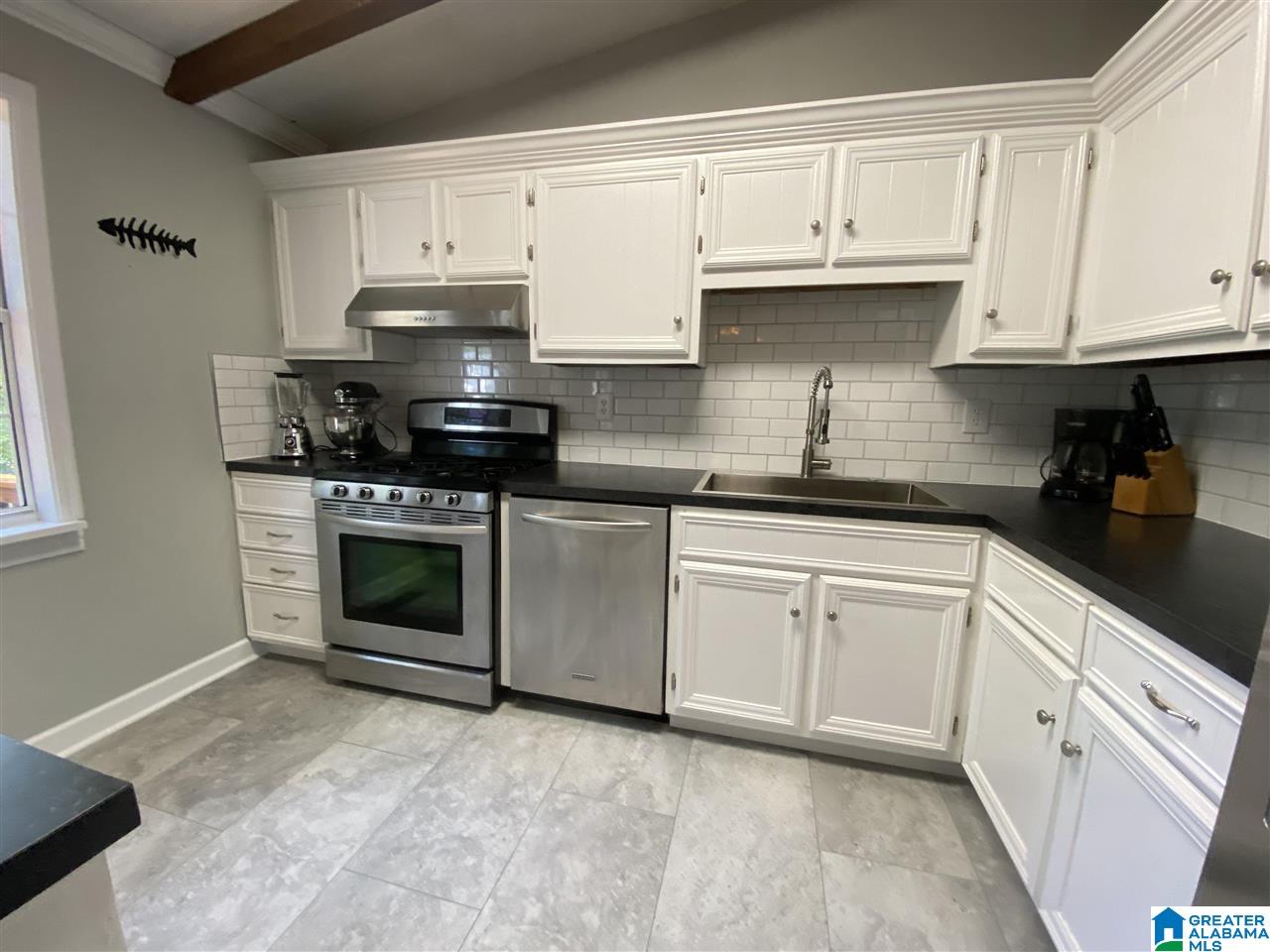 6759 Ridgewood Drive Pinson, AL 35126 - Photo 12 of 32