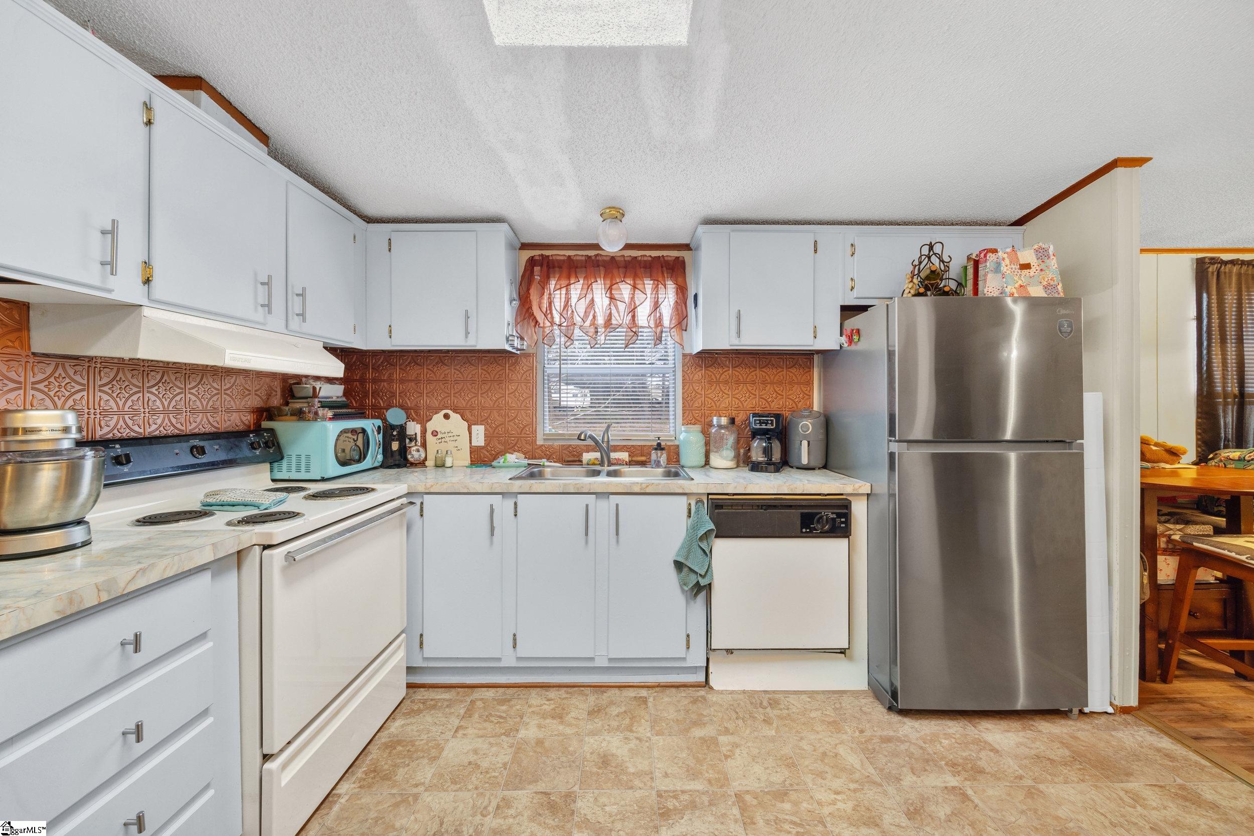 589 Ross Hill Road Gaffney, SC 29341 - Photo 5 of 23