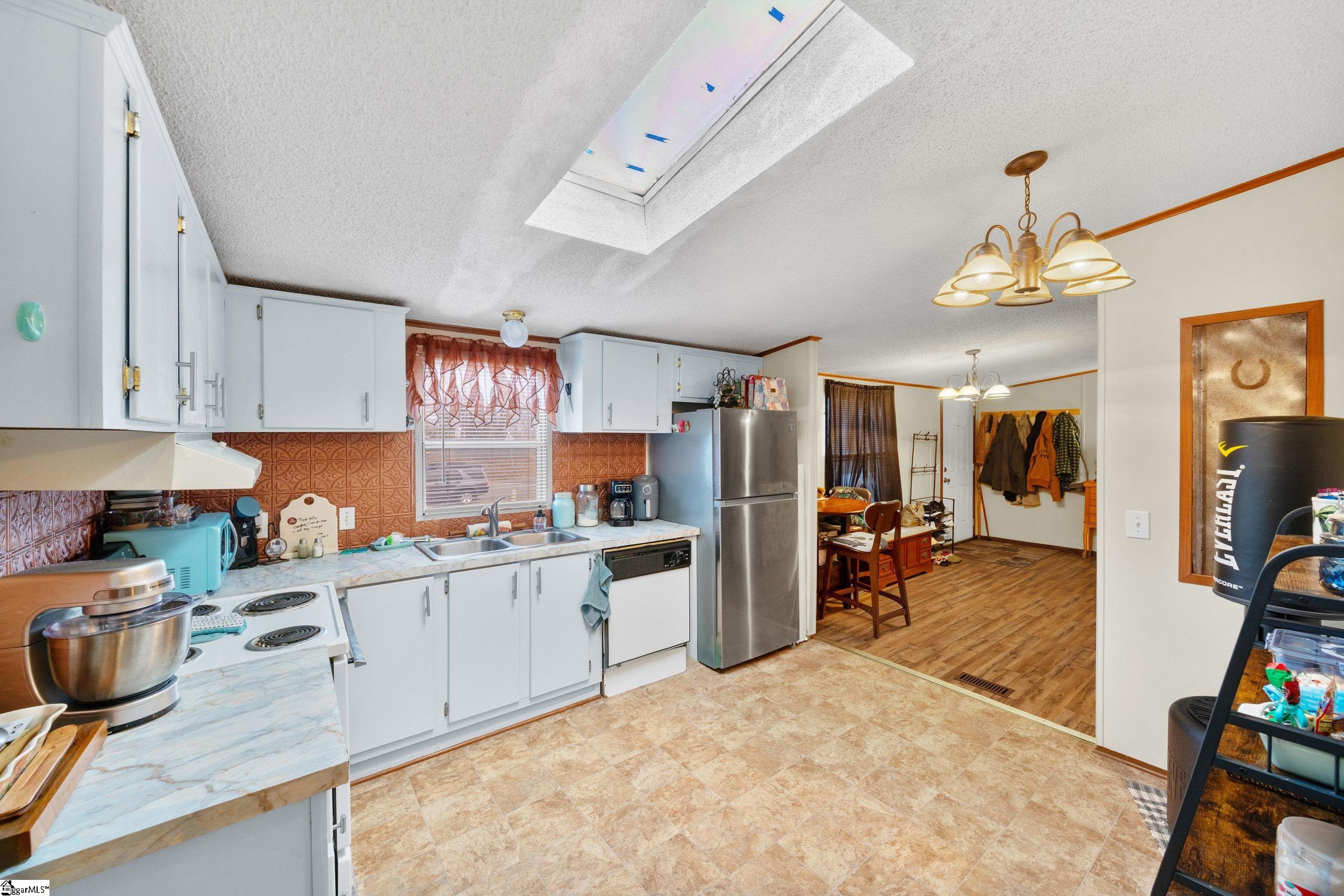 589 Ross Hill Road Gaffney, SC 29341 - Photo 6 of 23