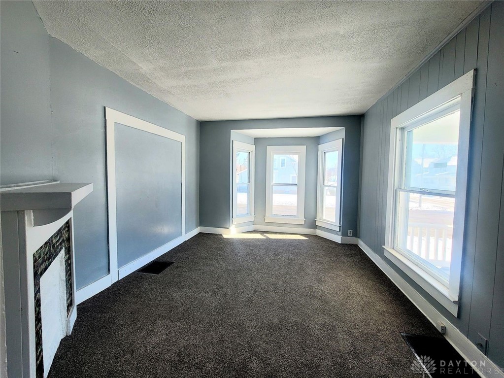 550 East Rose Street Springfield, OH 45505 - Photo 6 of 26