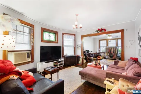 $890,000 | 6 Jefferson Avenue, Maplewood, NJ 07040