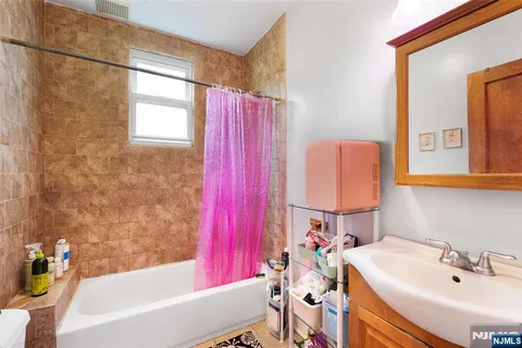 $890,000 | 6 Jefferson Avenue, Maplewood, NJ 07040