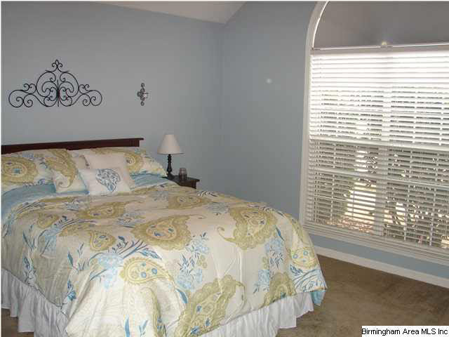 178 Silverstone Lane Alabaster, AL 35007 - Photo 13 of 30