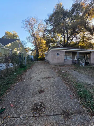 $850 | 3443 Rosamond Avenue, Memphis, TN 38122