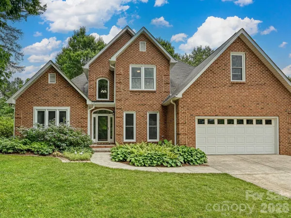 $535,000 | 1719 Brandywine Drive, Matthews, NC 28105