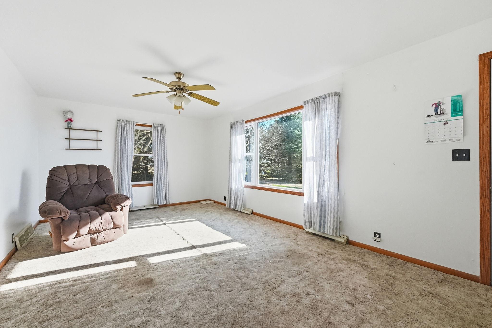 1381 111th Street Pipestone, MN 56164 - Photo 11 of 28