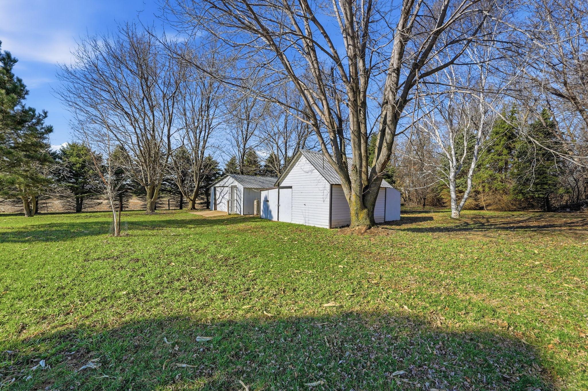 1381 111th Street Pipestone, MN 56164 - Photo 4 of 28