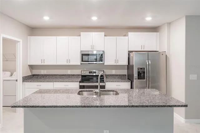 $2,650 | 31807 Barrel Wave Way, Wesley Chapel, FL 33545