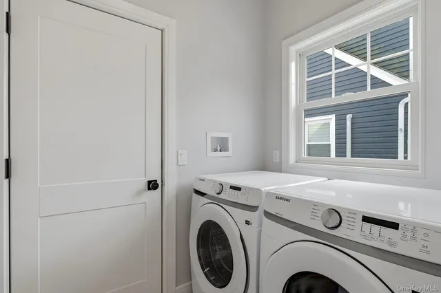 $1,150,000 | 5 Ketcham Place, Melville, NY 11747