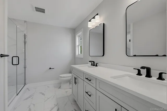 $1,150,000 | 5 Ketcham Place, Melville, NY 11747