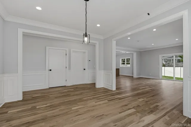 $1,150,000 | 5 Ketcham Place, Melville, NY 11747