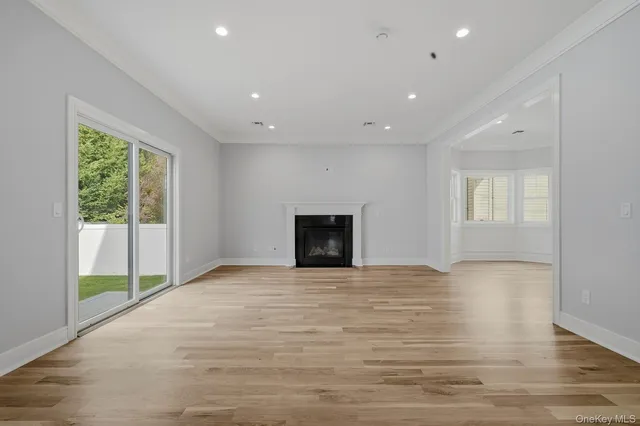 $1,150,000 | 5 Ketcham Place, Melville, NY 11747