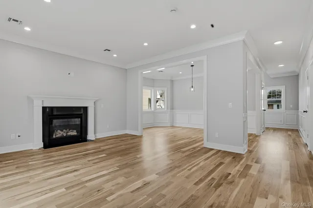 $1,150,000 | 5 Ketcham Place, Melville, NY 11747