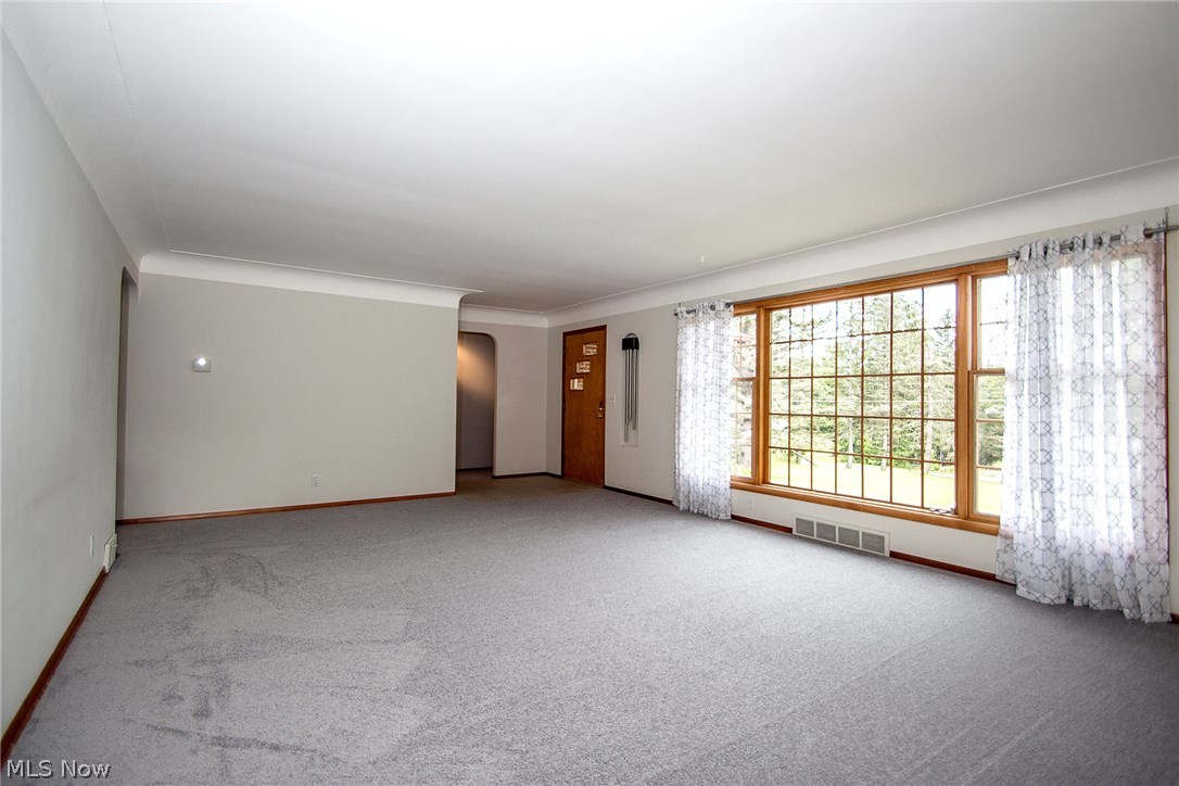 7765 Dines Road Novelty, OH 44072 - Photo 3 of 30 Gallery Image 3