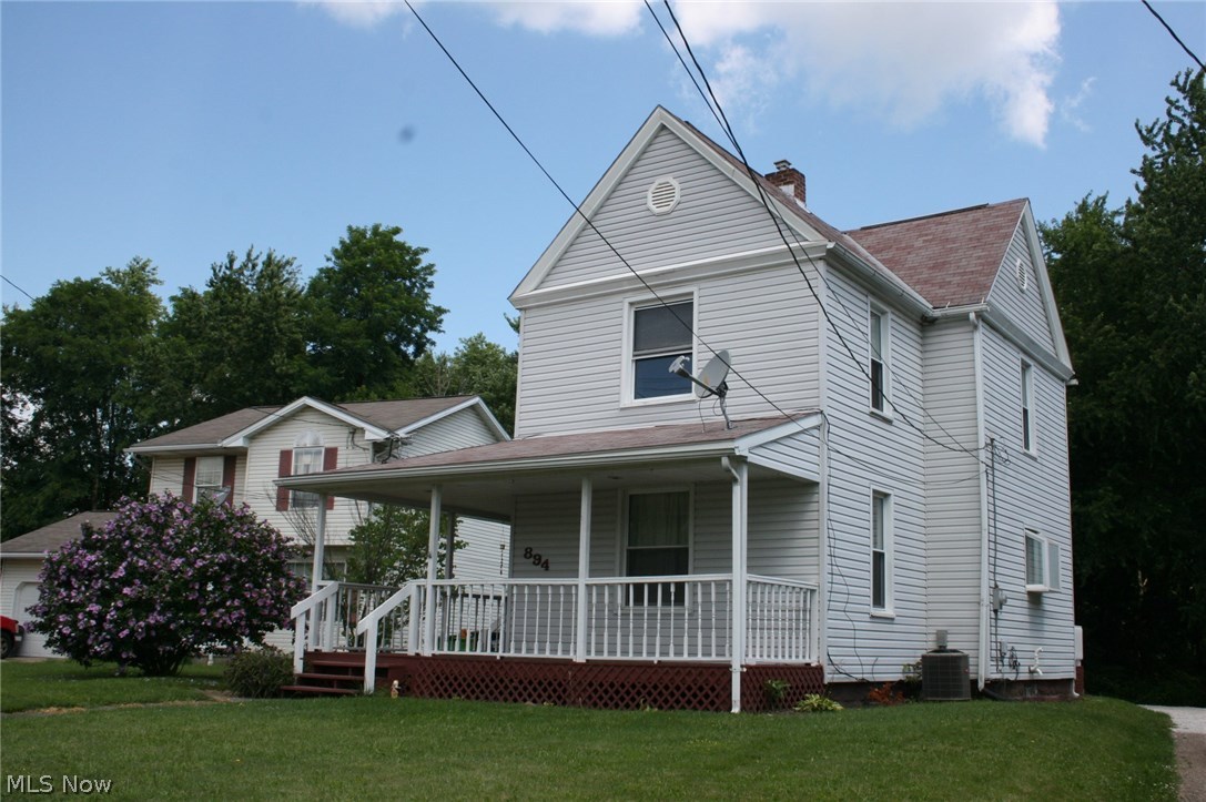 894 Walnut Road Southeast Massillon, OH 44646 - Photo 2 of 32 Gallery Image 2