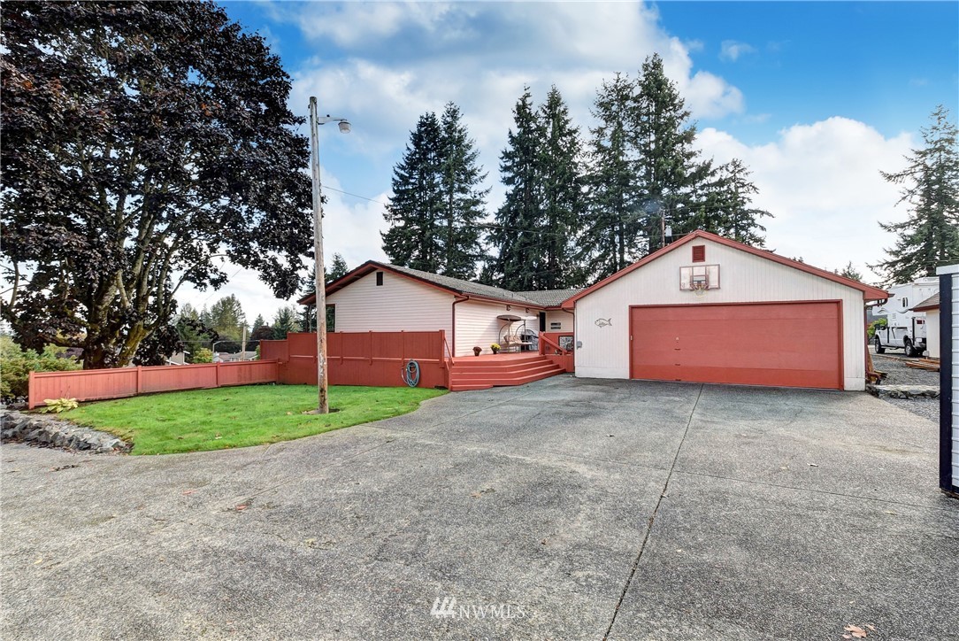 7708 Upper Ridge Road Everett, WA 98203 - Photo 1 of 24