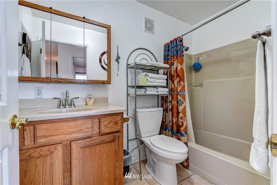 7708 Upper Ridge Road Everett, WA 98203 - Photo 13 of 24