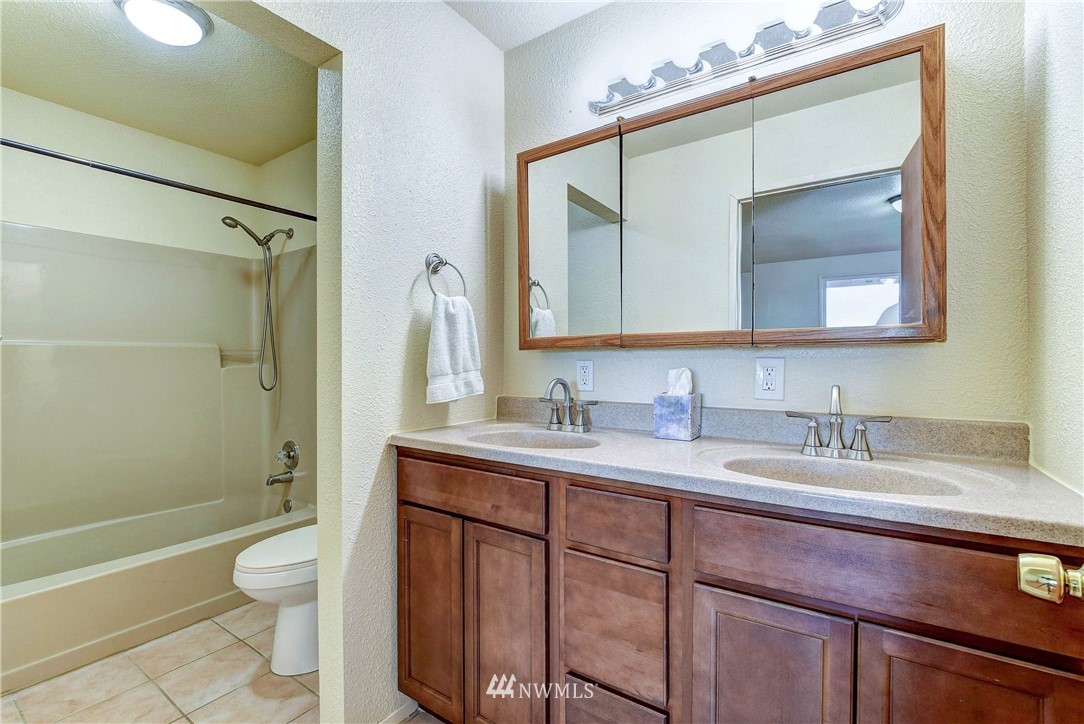 7708 Upper Ridge Road Everett, WA 98203 - Photo 17 of 24