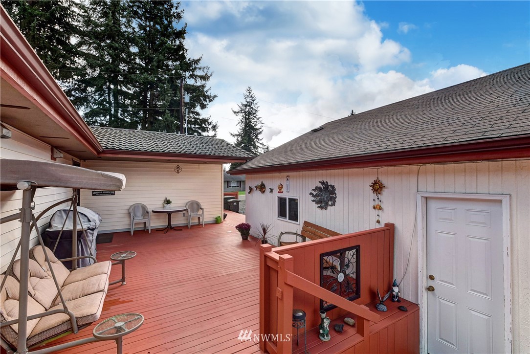 7708 Upper Ridge Road Everett, WA 98203 - Photo 21 of 24