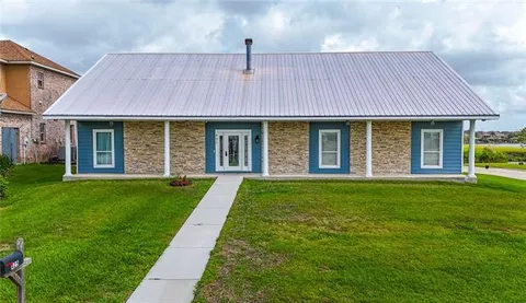 $341,500 | 425 Moonraker Drive, Slidell, LA 70458