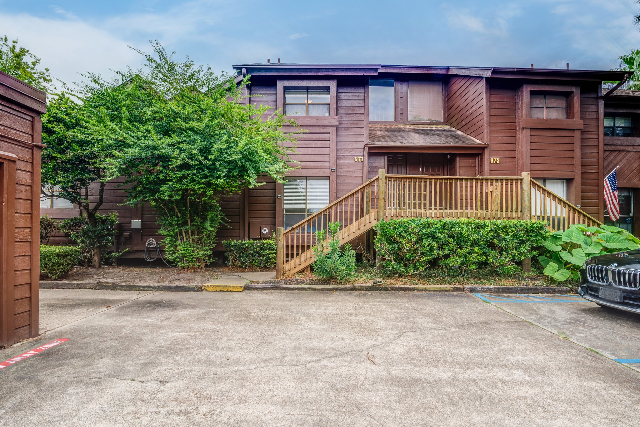 671 Davis Road League City, TX 77573 - Photo 27 of 34 a front view of a house with a yard