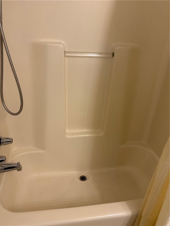 5802 River Trail Blackshear, GA 31516 - Photo 41 of 41 Second bathroom