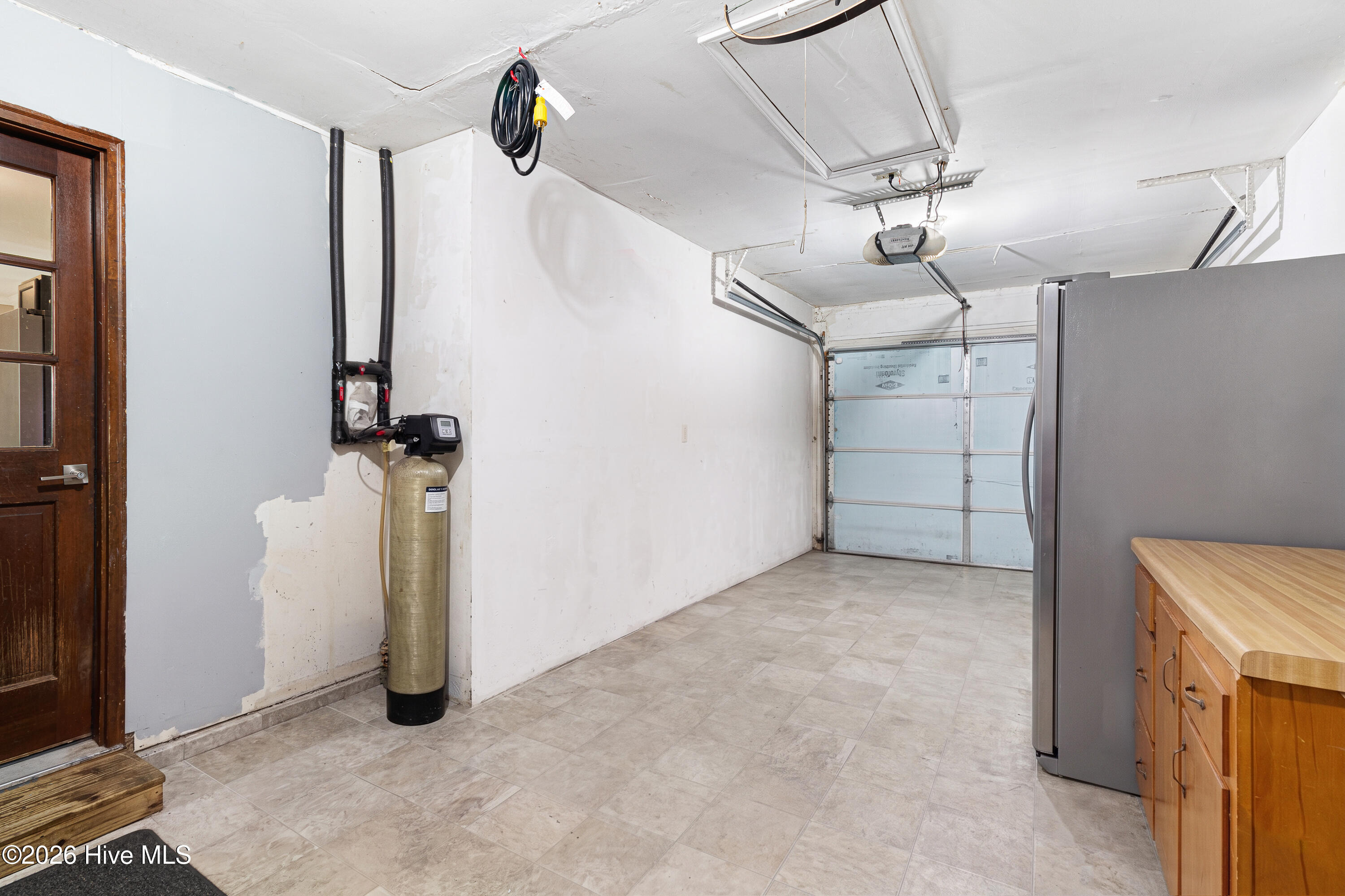 3103 Old Gate Road Morehead City, NC 28557 - Photo 25 of 36 Garage